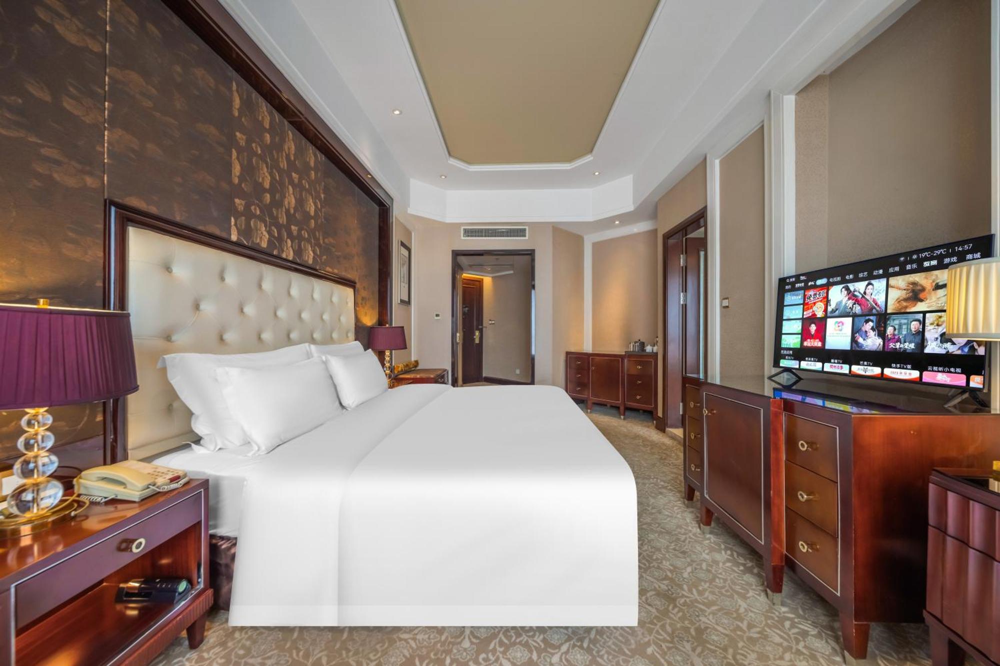 Wyndham Grand Plaza Royale Palace Chengdu Buitenkant foto