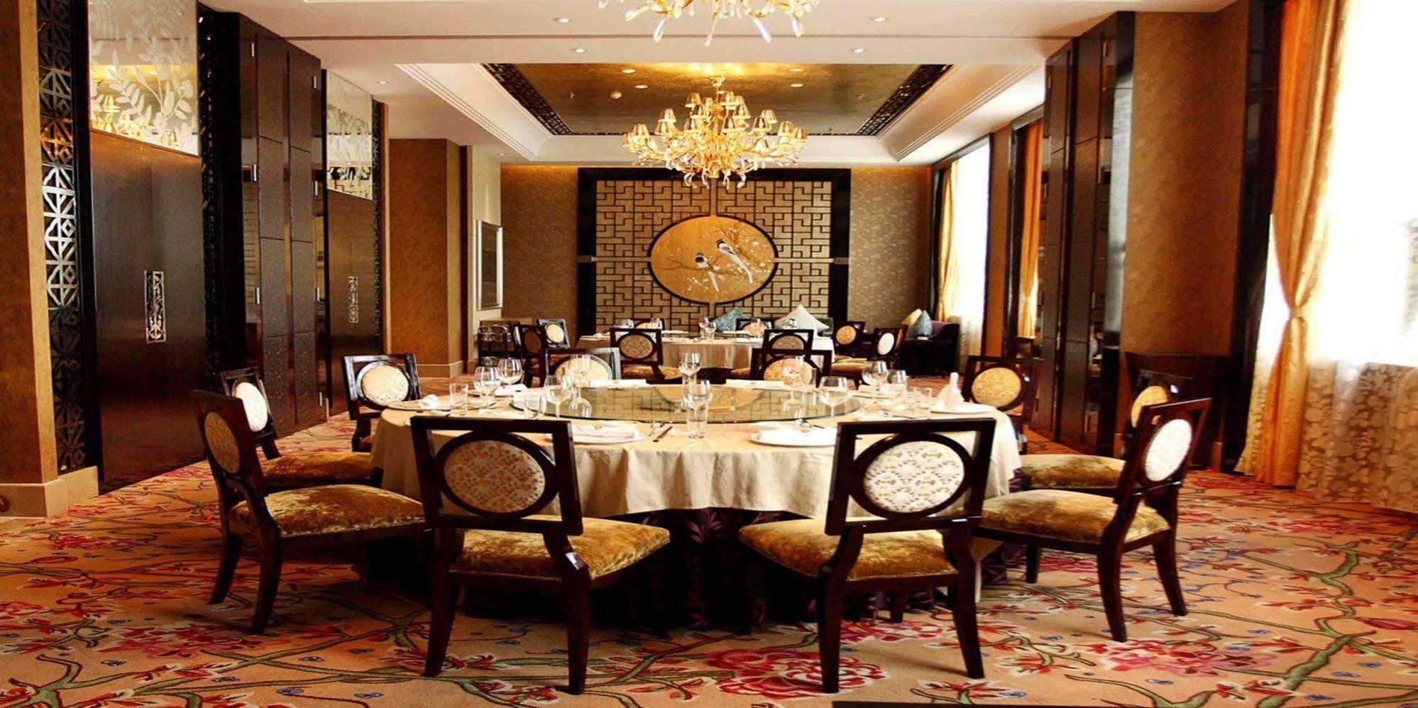 Wyndham Grand Plaza Royale Palace Chengdu Buitenkant foto