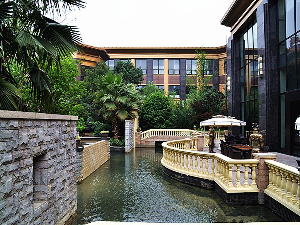 Wyndham Grand Plaza Royale Palace Chengdu Buitenkant foto